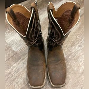 Worn-once Men’s Ariat Boots